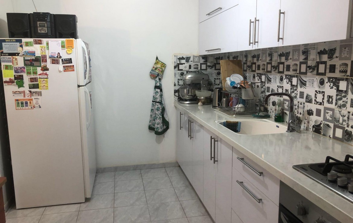 למכירה בכרמיאל דירת 4 חד' ברח' מבצע נחשון