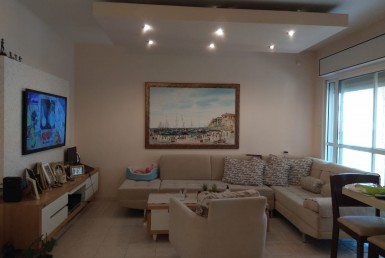 למכירה בכרמיאל ברח' חטיבת הנגב דירת 3 חד'