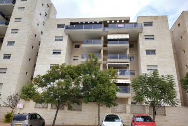 למכירה בכרמיאל ברח' חטיבת יפתח פנטהאוז 4 חד'